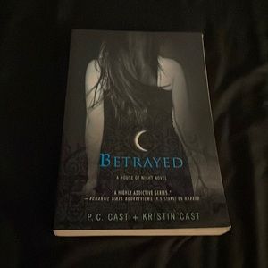 House of Night Series #2: Betrayed - PC Cast & Kristin Cast